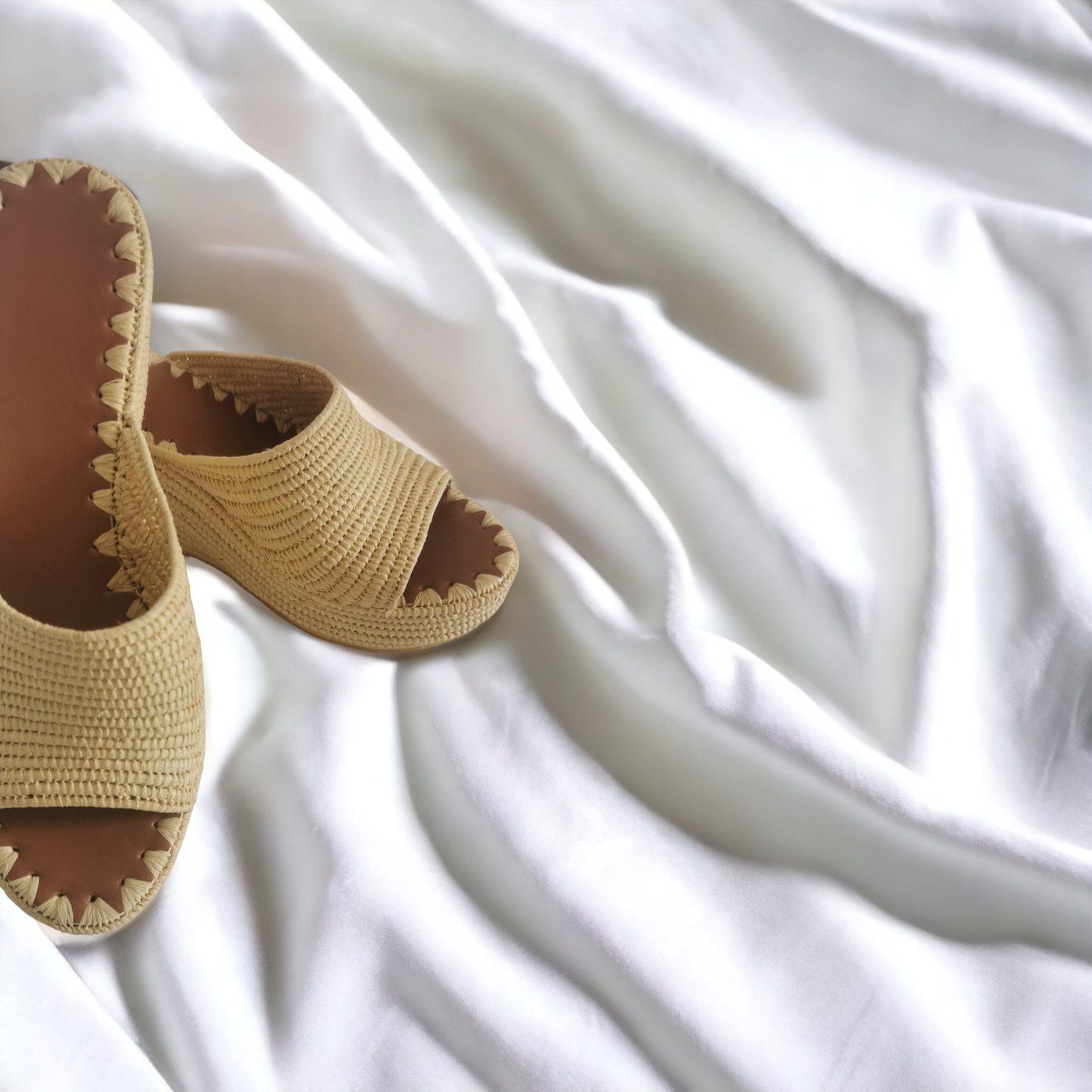 Handmade shoes made of natural raffia