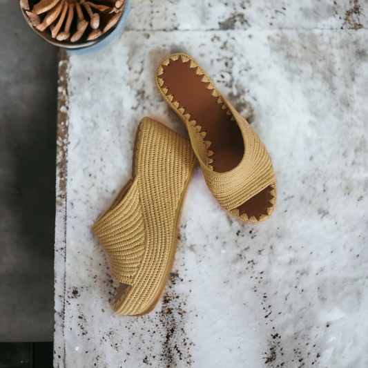 Handmade shoes made of natural raffia